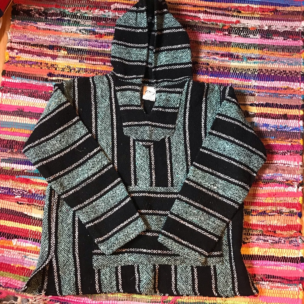 Drug Rug Sweater Blue & Black 🖤 SIZE MEDIUM